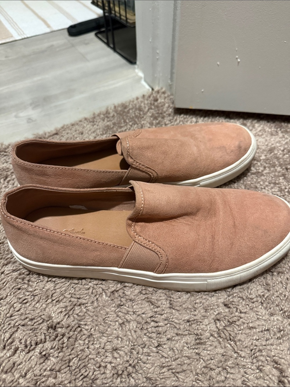 Universal Thread Slip-On Sneakers in Dusty Rose